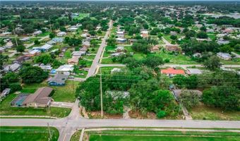 312 S Lotela Ave, Avon Park, FL 33825
