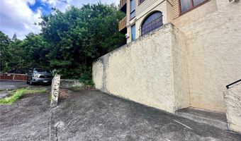2374 Gardenia St, Honolulu, HI 96816