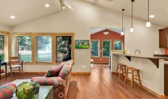 8599 E Apache Trl, Athol, ID 83801