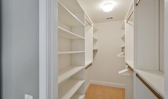 20432 BUNKER HILL Way, Ashburn, VA 20147