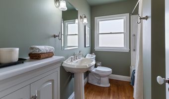 1906 Pacific Ave, Alameda, CA 94501