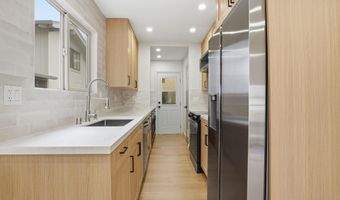 2011 Dolphin Dr, Aptos, CA 95003