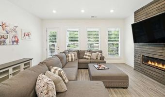 107 Pearl, Woodstock, GA 30188