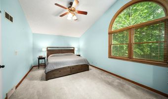 205 IRONWOOD Cir, Aurora, OH 44202