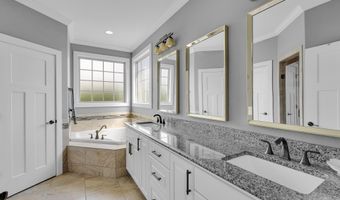 498 Double Bridge Rd, Boiling Springs, SC 29316