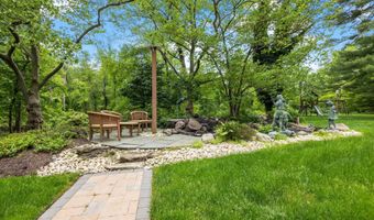 1049 MCKEAN Rd, Ambler, PA 19002