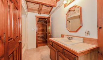 34 Edwards Mill Rd, Chester, NH 03036