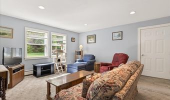 1438 State Highway 102, Bar Harbor, ME 04609