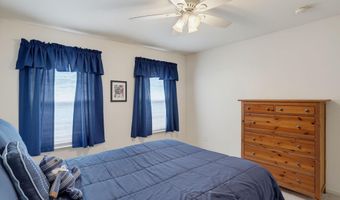 10 WHIRLAWAY Dr, Bear, DE 19701