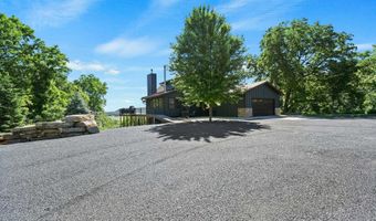 7040 Loy Rd, Arena, WI 53503