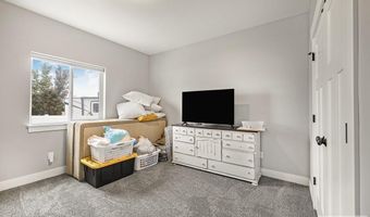 928 N Greenwillow Ln, Ammon, ID 83401