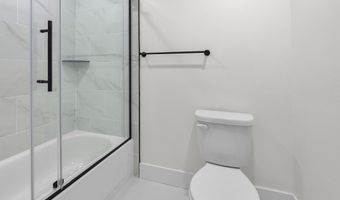 2200 E FAYETTE St 2 2ND FLOOR, Baltimore, MD 21231