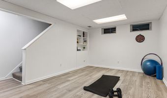 503 BEACH Dr, Annapolis, MD 21403