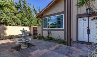 5824 E Camino Pinzon, Anaheim, CA 92807