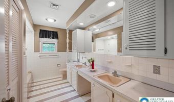 2710 W Liberty 2702, Allentown, PA 18104