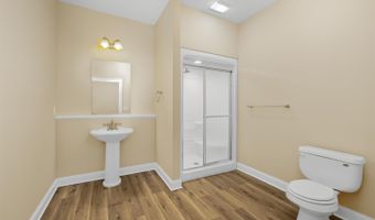 1801 N Dewey St, Auburn, IN 46706