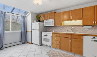 7 Wake Robin Rd 1604, Lincoln, RI 02865