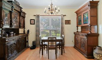 210 Henley Pl, Bay St. Louis, MS 39520
