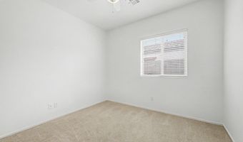 896 E LA COSTA Pl, Chandler, AZ 85249