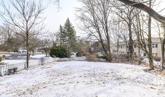 12 Wistar Ct, Darien, CT 06820
