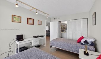 3701 N Country Club Dr 2209, Aventura, FL 33180