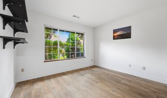 13775 SW SCHOLLS FERRY Rd 7, Beaverton, OR 97008