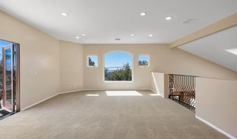3181 Goldenspur Dr, Camarillo, CA 93010