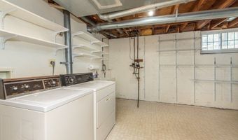 100 Canada Goose Dr, Allamuchy Twp., NJ 07840