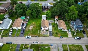52 Planet Ave, East Providence, RI 02915
