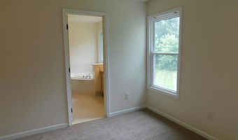 490 Liberty Pointe Dr, Ann Arbor, MI 48103