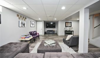 133 Boxelder Ln, Amherst, NY 14228