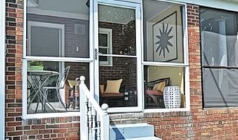 21 E OAK St E, Alexandria, VA 22301
