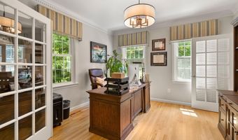 9 Cherry Ln, Bedford, NH 03110