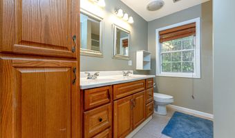 110 Oakwood Cir, Bristol, CT 06010