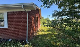 105 Able St, Big Sandy, TN 38221