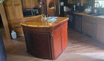 9123 Farm Road 1232, Aurora, MO 65605