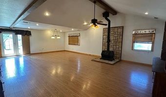 1013 Peachtree Cir, Alpine, TX 79830