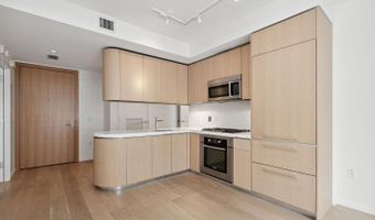 925 H St NW #805, Washington, DC 20001