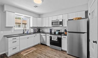 1304 1306 1308 SE C St, Bentonville, AR 72712