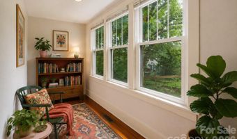 181 Courtland Pl, Asheville, NC 28801