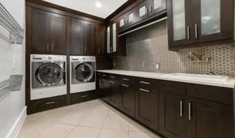 87 Ball Park St, Allen, KY 41601