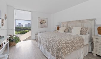 20301 W Country Club Dr 728, Aventura, FL 33180