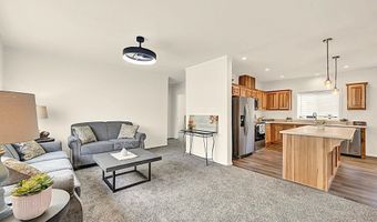 490 Moffit Ln, Springfield, OR 97477