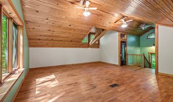 6559 Poston Rd, Athens, OH 45701