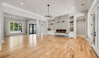 516 Lodge Hill Dr, Heath, TX 75032