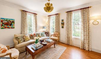 4 RIDGE Rd, Annapolis, MD 21401