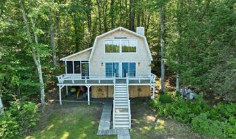 230 Big Barndoor Is, Alton, NH 03810