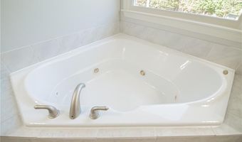 4012 Erin Dr, Alpharetta, GA 30022