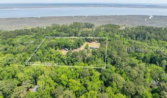 18 Quiet Cove Way, Beaufort, SC 29907