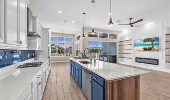 5305 WISHING ARCH Dr, Apollo Beach, FL 33572